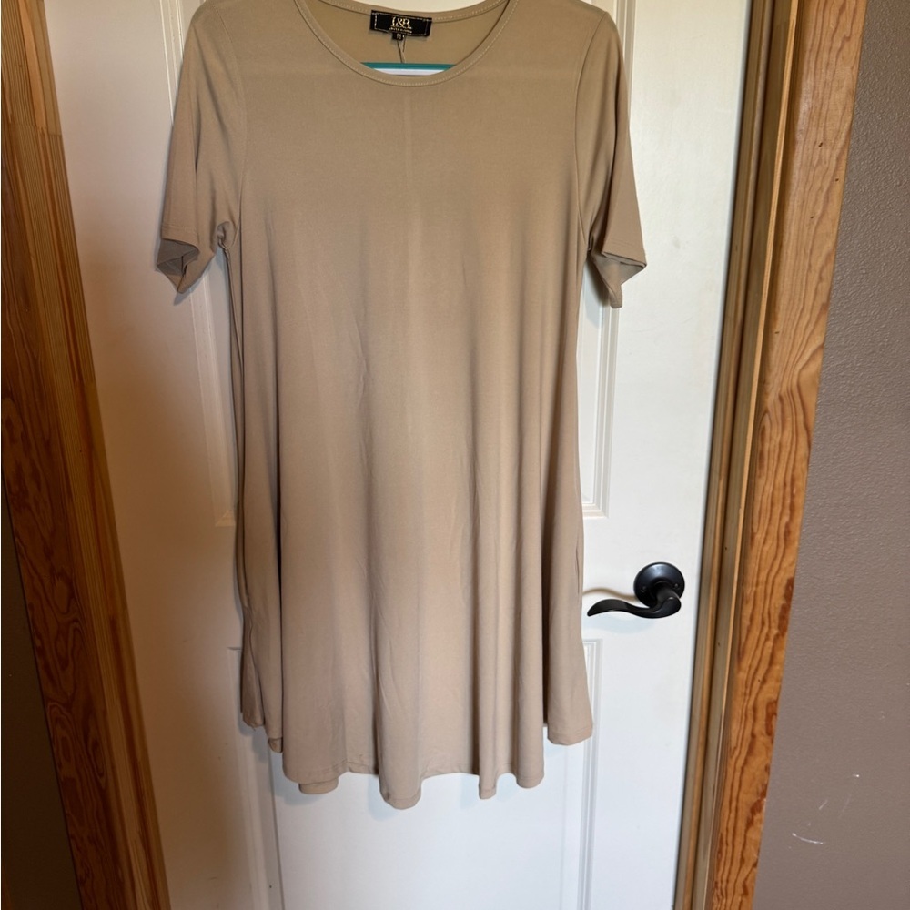 L&B Size Mediuim Beige Women's Top